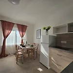Apartment Barje Ii, Bright&Sunny, Private Parking