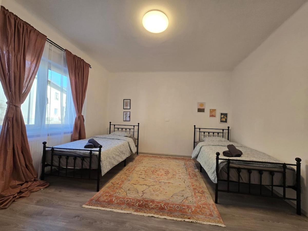 Barje Ii, Bright&sunny, Private Parking Apartma